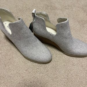 Toms Wedge Boot